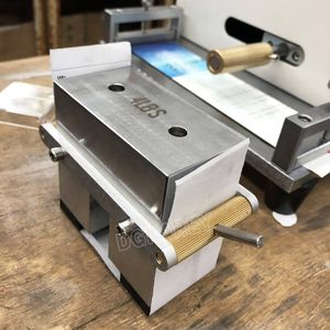 เครื่องทดสอบความต้านทานการสึกหรอขั้นสูงสำหรับอุปกรณ์พลาสติกเหล็กทนทานนำความต่อเนื่องในการควบคุมคุณภาพส่วนประกอบที่ทนต่อการสึกหรอ - Product Image 4