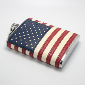 Gourde à whisky portable en acier inoxydable avec drapeau américain, 6/7/8 oz, en cuir et métal, pour voyage, personnalisable - Product Image 5