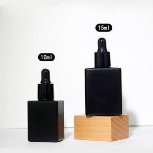Mini Botella de Vidrio Cuadrada de 10ml/15ml con Gotero para Aceites Esenciales, Transparente o Esmerilada, con Tapa Corona, Precio de Fábrica - Product Image 5