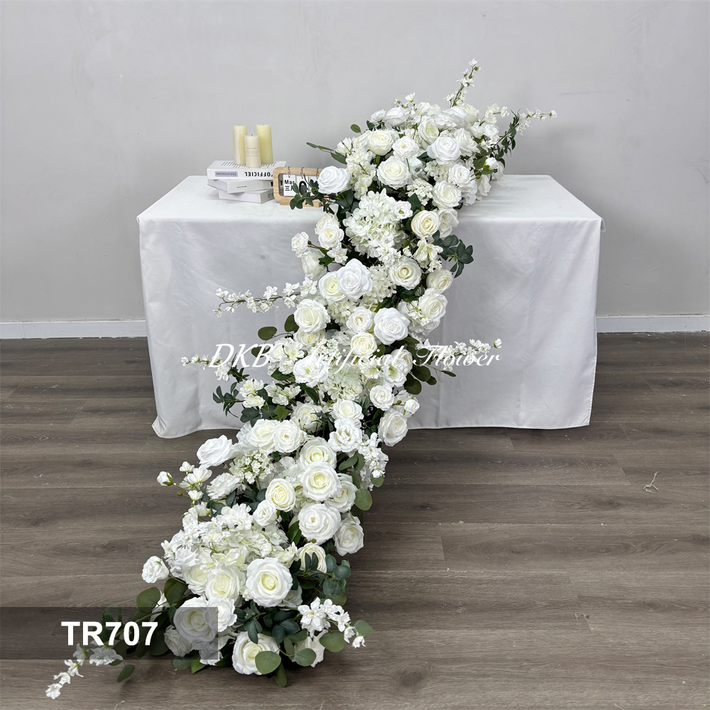 TR707
