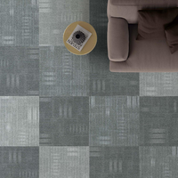 Dalles de moquette murale en nylon imprimées, durables et faites à la main, couleur crème élégante, pour bureaux, vendues au mètre carré