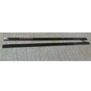 Splitter de jupe d'extension de pare-chocs latéral en fibre de carbone pour Benz C205 W205 S205 C200 C220 C300 C43 C63 AMG 2015 - <span class=keywords><strong>2022</strong></span> - Product Image 3