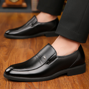 Men's Genuine Leather Solid Pattern Breathable Slip-On <b>Flat</b> <b>Sandals</b> Closed Toe Summer Casual Shoes Rubber Outsole - Product Image 3