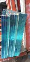 Plaques de verre ultra-claires sur mesure pour portes de meubles, vitrines et décoration