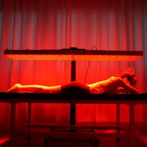 Pantalla táctil MDL TGA certificada de grado médico para terapia de luz infrarroja cercana y roja 660nm 850nm Panel de terapia de luz para yoga - Product Image 4