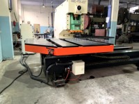 CNC persienne Plaque poinçonneuse