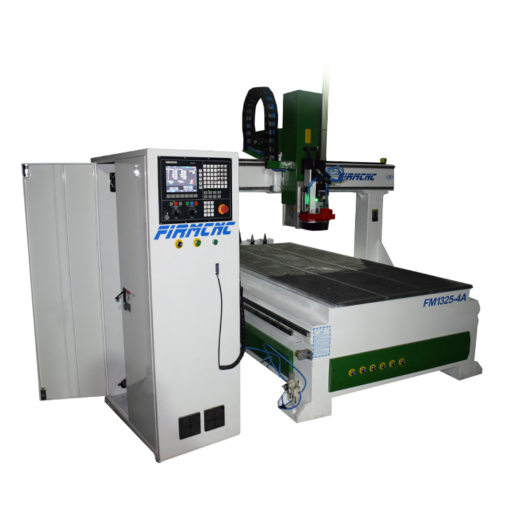 Chine Offre Spéciale 1325 ATC 4 axes cnc routeur bois automatique de machines de commande numérique par ordinateur