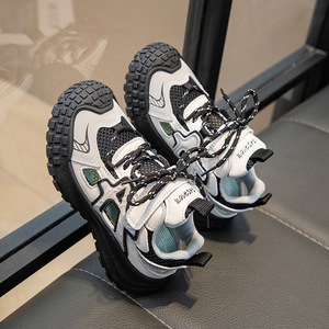 Filles et garçons 2025 sandales de sport d'été Baotou creux maille unique semelle souple respirant chaussures de papa pour enfants - Product Image 2