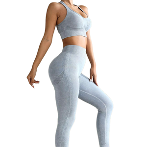 Conjuntos de entrenamiento personalizados para mujer: Leggings de cintura alta que realzan la cadera y sujetador sin costuras de punto para gimnasio y fitness, venta al por mayor, logotipo personalizado, parte delantera sólida. - Product Image 1