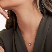 Collier Pendentif Minimaliste Double Cercle Plaqué Or en Acier Inoxydable pour Femme