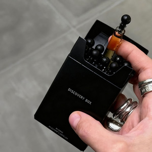 Paquet personnalisé de 1ml 2ml 3ml 5ml 3 5ml Testeur d'échantillon de parfum mat <span class=keywords><strong>Boîte</strong></span> en papier noir style <span class=keywords><strong>cigarette</strong></span> avec insert - Product Image 1