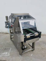 Machine à saupoudrer les cupcakes entièrement automatique avec moteur, haute capacité, équipement de recouvrement uniforme pour usage commercial en boulangerie