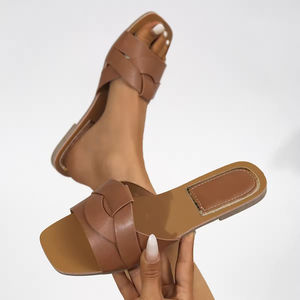 2026 Women's Attractive Casual Summer Breathable Cushioning PVC Flat Slides Lightweight Embossing Logo Rubber <b>Cheap</b> Price - Product Image 4