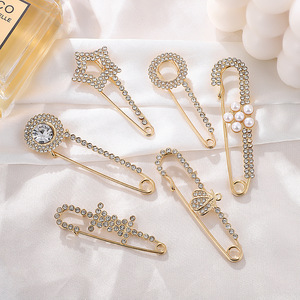 Broche géométrique en strass en alliage de zinc pour femme, épingle de mode pour fête, boucle de foulard, attache de vêtement - Product Image 1