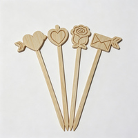 Piques à fruits en bambou personnalisées en forme de cœur et de rose, brochettes décoratives pour cocktails, cure-dents en bois jetables pour fêtes et mariages