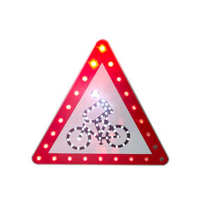 لوحة عاكسة هندسية من سبائك الألومنيوم تعمل بالطاقة الشمسية قابلة لإعادة الشحن بطارية تحذير مثلث إشارة دراجة ليد - Product Image 1