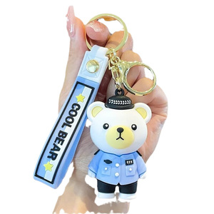 Llavero <span class=keywords><strong>de</strong></span> PVC con diseño <span class=keywords><strong>de</strong></span> oso <span class=keywords><strong>de</strong></span> dibujos animados <span class=keywords><strong>de</strong></span> Soododo, policía, bomberos, actividades, regalos pequeños al por mayor - Product Image 5