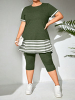 Ensemble de vêtements d'été pour femmes - T-shirt ample à col rond et manches courtes imprimé à rayures et pantalon 7/8 par les fabricants