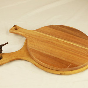 Planche à découper en bois d'acacia ronde 38x28x1.5cm double face pour cuisine et pique-nique - Product Image 1