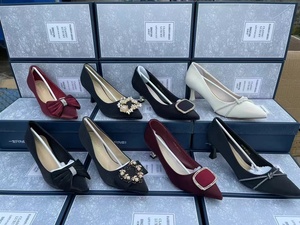 Moda Yüksek Topuklu Kadın Ayakkabıları Yüksek Kaliteli Fiyonklu İncili Düğün Ayakkabıları Karışık Toptan Satış - Product Image 6