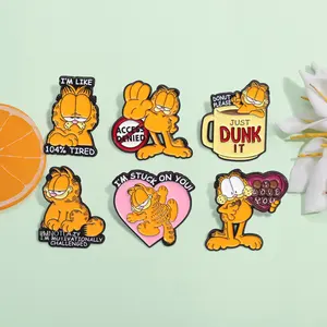 Gato naranja de dibujos animados para Garfield para Pin de solapa con grabado decoración de ropa Animal película televisión cómics broche periférico - Product Image 1