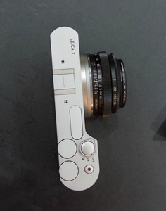 Vente en gros d'appareils photo numériques sans miroir Leica T Typ 701 d'occasion - Product Image 4