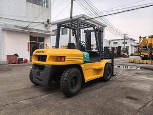 Chariot élévateur FD2.5/3/4/5/7/10/15/16/25/30 tonnes d'occasion Diesel KOMATSU FD70 avec trois Master à vendre - Product Image 2