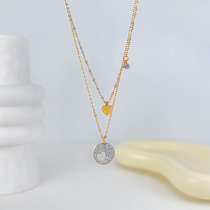 Nouveau Design Lovely <span class=keywords><strong>Coeur</strong></span> <span class=keywords><strong>Et</strong></span> Lune Charmes Collier Étanche Plaqué Or En Acier Inoxydable Couche Chaînes Collier Bijoux Pour Dame - Product Image 2