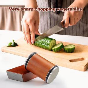 Aiguiseur de couteaux à rouleau en <span class=keywords><strong>bois</strong></span> créatif ménage multifonctionnel couteau de cuisine <span class=keywords><strong>ciseaux</strong></span> manuel rapide aiguiseur de couteaux à rouleau nouveau - Product Image 3