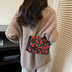 Bolsos de mano con lentejuelas de última moda para niñas, bolsos pequeños de moda económicos, bolsos de mano para mujer. - Product Image 6