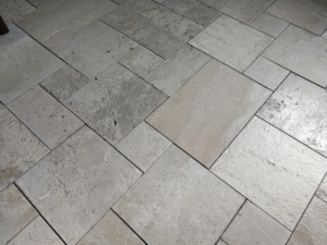 MIYA STONE - Baldosas de Piedra Caliza Beige de Buena Calidad, Personalizadas para Proyectos de Villas - Product Image 5