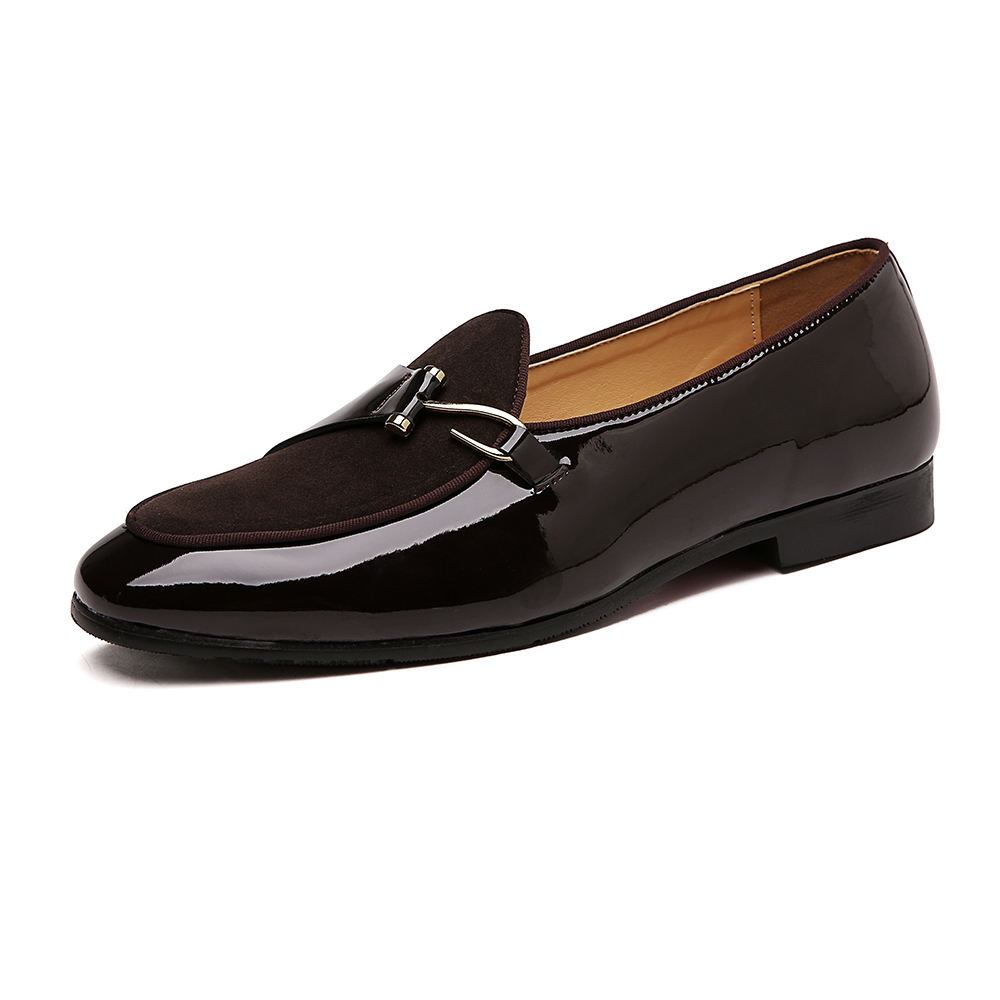 สีน้ำตาล