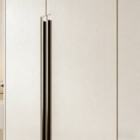Armoire moderne minimaliste en contreplaqué avec longues poignées métalliques et évier, placard en bois personnalisable style crème pour rangement de chambre