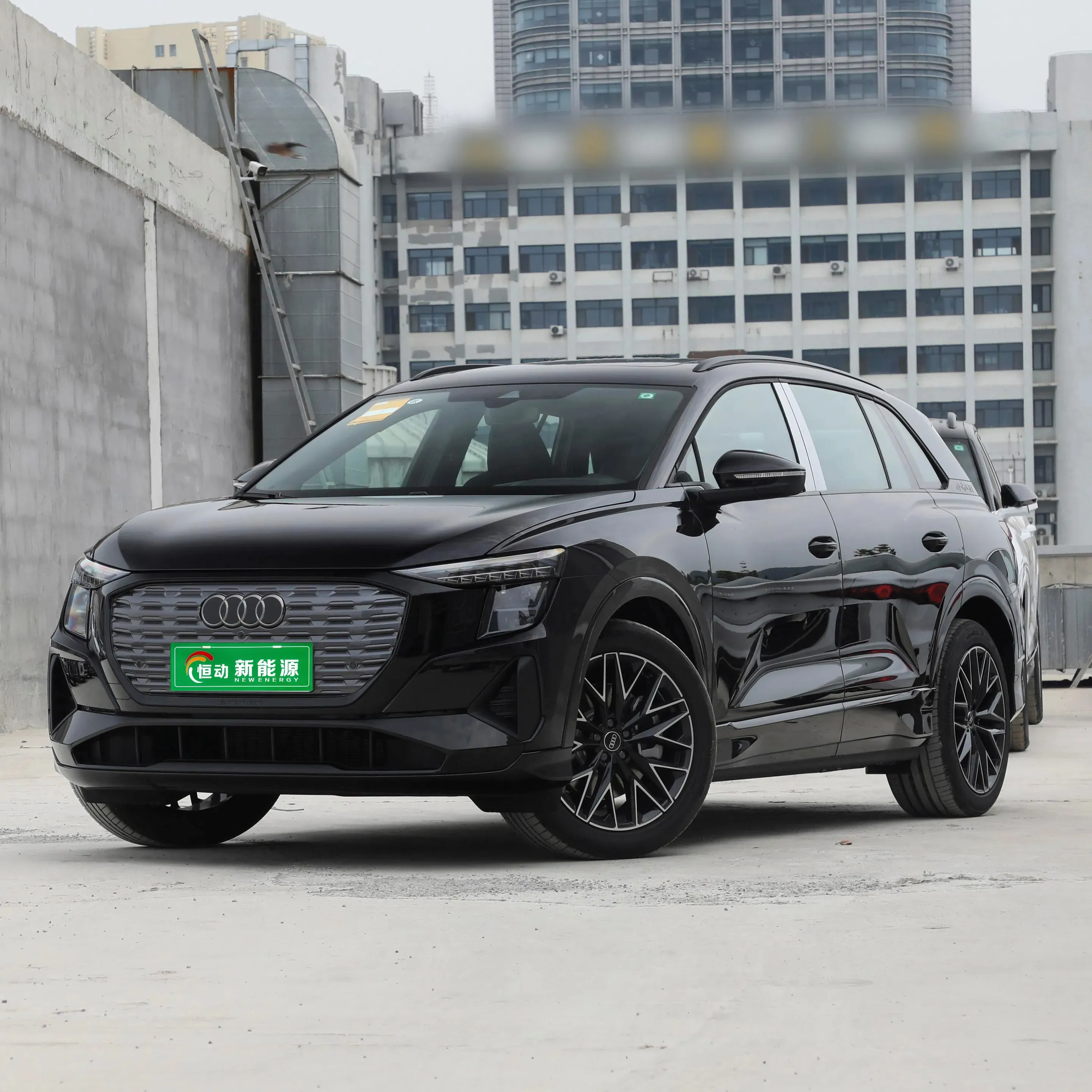 En stock 2022 Audi Q2 Q3 Q4 Q5 E-tron Ev voiture haute vitesse Audi Etron voitures d'occasion audi q3