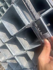 Tubo de Acero Cuadrado Pre Galvanizado con Recubrimiento de Zinc por Inmersión en Caliente, Sección Hueca, Tubo Rectangular Galvanizado de 20x40 - Product Image 4