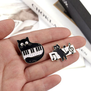 Pasadores esmaltados de ritmo de gato, teclas de <span class=keywords><strong>Piano</strong></span> personalizadas, broches de <span class=keywords><strong>notas</strong></span> musicales de gatito, insignias de solapa, joyería musical de animales, regalo para niños y amigos - Product Image 4