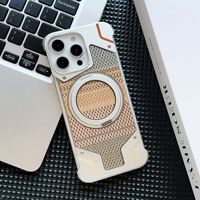 Coque de luxe en alliage d'aluminium et fibre de carbone avec support magnétique invisible à 360° et logo pour iPhone 17 Pro Max – Offre Spéciale