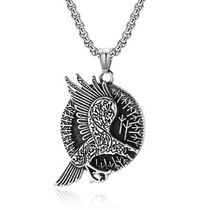 Colgante de cuervo vikingo nórdico, collar de acero inoxidable, joyería de regalo unisex - Product Image 1