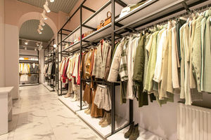 OFERTA ESPECIAL: Modernos Exhibidores de <span class=keywords><strong>Ropa</strong></span> Plegables de Madera Personalizados, <span class=keywords><strong>Grandes</strong></span>, de Pared, para Comercios Minoristas - Product Image 2