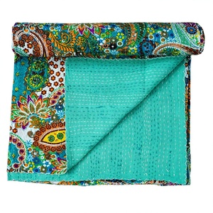 Couette Kantha indienne de luxe, faite à la main, en coton imprimé paisley, taille Queen, lavable, réversible, écologique, pour la maison - Product Image 1