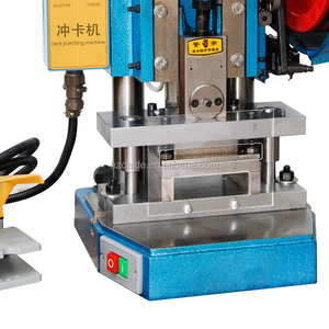 Punzonadora de troquelado de alta resistencia eléctrica vertical, máquina cortadora de tarjetas de identificación de PVC PET, de alta resistencia, de - Product Image 2