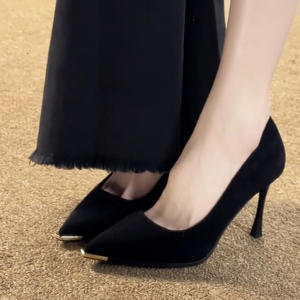 รองเท้าหนังวัวแบบโปร่งลายฉลุ สไตล์ใหม่ ปี 2026 แฟชั่นทันสมัย ทรงหัวแหลม ส้นเตี้ย ใส่สบาย เหมาะสำหรับทั้งชายและหญิง - Product Image 6