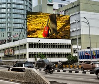Panneau publicitaire numérique extérieur P10 Big LED Mur vidéo en fer 10mm IP65 Panneau LED monté sur le toit de 10 mètres pour l'animation de bâtiments