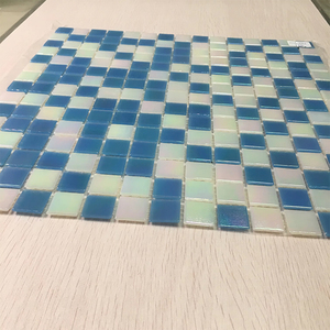 Mosaico para Piscina, Materiales Brillantes Mixtos, Mosaico Cuadrado <span class=keywords><strong>de</strong></span> Cristal Colorido para <span class=keywords><strong>Fondo</strong></span> <span class=keywords><strong>de</strong></span> Baño - Product Image 2