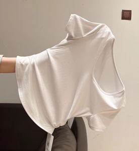 T-shirt élégant pour femme RUICHI en coton et élasthanne 220 GSM, col en V, détail froncé, coupe ajustée, qui flattere la silhouette, t-shirt uni - Product Image 2