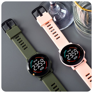 Nouveau LED montre numérique <span class=keywords><strong>calendrier</strong></span> lumineux <span class=keywords><strong>2024</strong></span> enfants montres étanche sport montre-bracelet enfants horloge électronique - Product Image 5