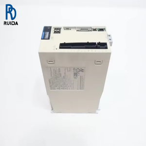 Servoaccionamiento AC SGD7S5R5A10A002 SGD7S5R5A10A SGD7S para Automatización Industrial, Piezas de Máquinas CNC, Unidad de Amplificador Servo - Product Image 1