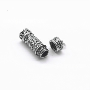Pendentif en acier inoxydable style punk hip-hop en forme de flacon de parfum, collier pendentif rétro ouvrable en acier titane, bijoux pour hommes - Product Image 5