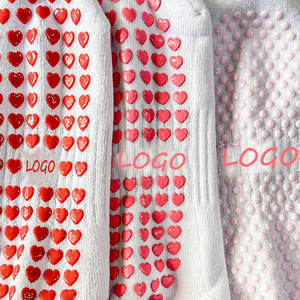 جوارب يوجا ناعمة مطاطية مكشكشة علامة تجارية مخصصة غير قابلة للإنزلاق للنساء جوارب بيلاتيس مخصصة - Product Image 4