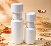 Nouvelle bouteille vide sans air en PP élégante de 30 et 50 ml avec bouchon à double couche, couleur personnalisée, impression de logo, adaptée aux crèmes